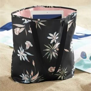 POTTERY Barn X ROXY Island Life Beach Tote Bag Black Floral